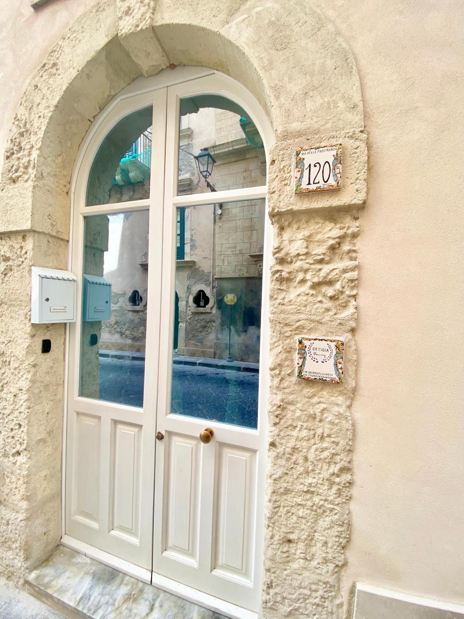 Ortigia Dreaming Lägenhet Syrakusa Exteriör bild